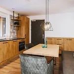 公寓式酒店 Elements Zell Am 滨湖采尔
