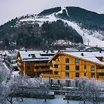 Elements Zell Am Apart-hotel Zell am See