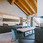 Elements Zell Am 4*