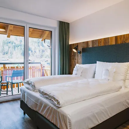 Hotel apartamentowy Elements Zell Am 4*