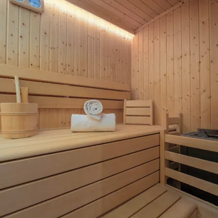 Elements Zell Am 4*