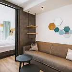 Elements Zell Am Aparthotel 4*