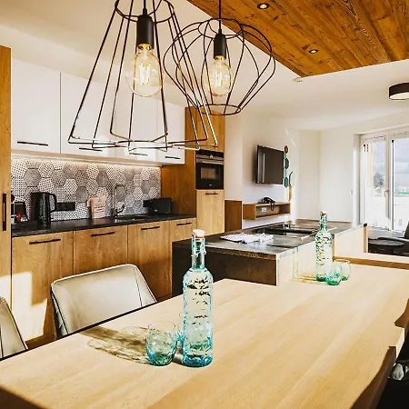 Апарт-отель Elements Zell Am Целль-ам-Зе